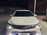 Toyota Camry 2015 года за 10 600 000 тг. в Алматы – фото 2
