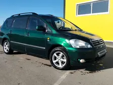 Toyota Avensis Verso, 2002