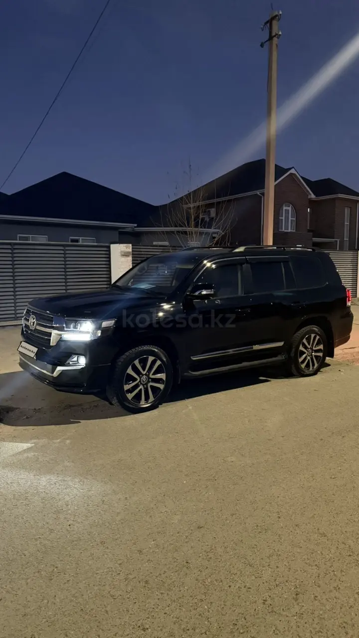 Toyota Land Cruiser, 2013