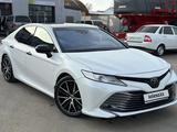 Toyota Camry 2020 года за 16 500 000 тг. в Уральск – фото 4