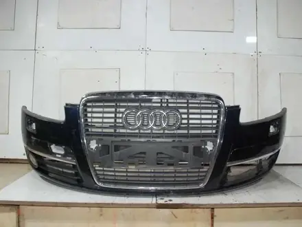 Передний бампер на Audi A6 C6 2006 года за 2 990 тг. в Шымкент