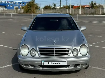 Mercedes-Benz CLK 230 1999 года за 2 100 000 тг. в Павлодар – фото 2