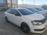 Volkswagen Polo 2014 годаfor4 700 000 тг. в Атырау