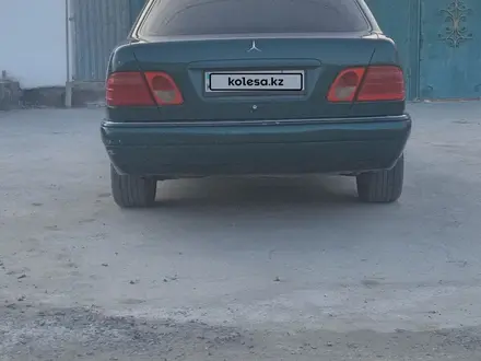 Mercedes-Benz E 230 1997 года за 2 800 000 тг. в Кызылорда – фото 7
