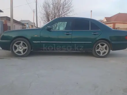 Mercedes-Benz E 230 1997 года за 2 800 000 тг. в Кызылорда – фото 8