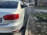 Volkswagen Jetta 2014 года за 4 500 000 тг. в Алматы – фото 5