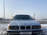 BMW 525 1993 года за 2 100 000 тг. в Туркестан – фото 2