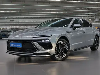 Hyundai Sonata Style