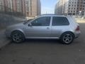 Volkswagen Golf 2001 года за 2 300 000 тг. в Астана – фото 2