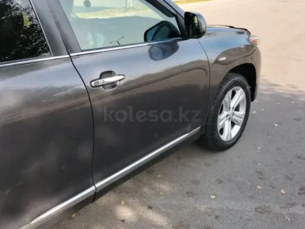 Toyota Highlander 2012 года за 11 500 000 тг. в Алматы – фото 12