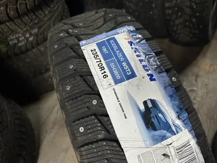 235/70R16 SAILUN шипы, мягкие, тихие, отличное сцепление на льду и снегу. за 42 000 тг. в Астана – фото 2