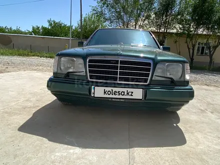 Mercedes-Benz E 220 1994 года за 4 400 000 тг. в Туркестан