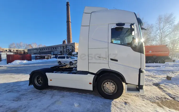 Volvo  FH 2015 года за 30 000 000 тг. в Усть-Каменогорск