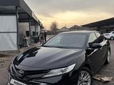 Toyota Camry 2019 года за 13 300 000 тг. в Алматы – фото 4