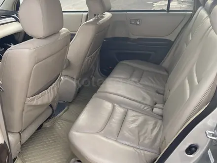 Toyota Highlander 2001 года за 5 200 000 тг. в Алматы – фото 19