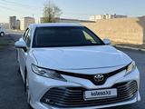 Toyota Camry 2020 года за 14 500 000 тг. в Шымкент