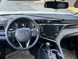 Toyota Camry 2020 года за 14 500 000 тг. в Шымкент – фото 5