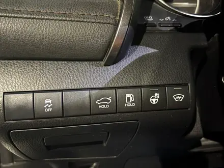 Toyota Camry 2019 года за 13 000 000 тг. в Жанаозен – фото 5