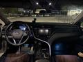 Toyota Camry 2019 года за 13 000 000 тг. в Жанаозен – фото 7