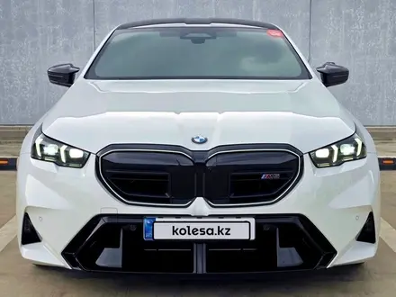 BMW M5 2025 года за 79 000 000 тг. в Алматы – фото 2