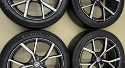 Комплект колес Tuareg R21 за 1 200 000 тг. в Алматы – фото 2