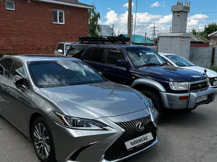 Lexus ES 250 2020 года за 20 800 000 тг. в Петропавловск – фото 2