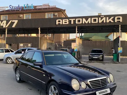 Mercedes-Benz E 280 1997 года за 3 200 000 тг. в Шымкент – фото 3