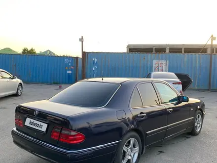 Mercedes-Benz E 280 1997 года за 3 200 000 тг. в Шымкент – фото 6