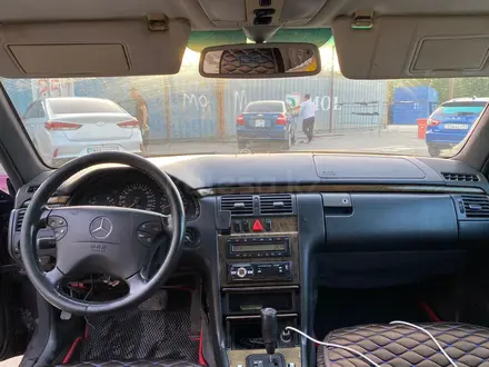 Mercedes-Benz E 280 1997 года за 3 200 000 тг. в Шымкент – фото 7