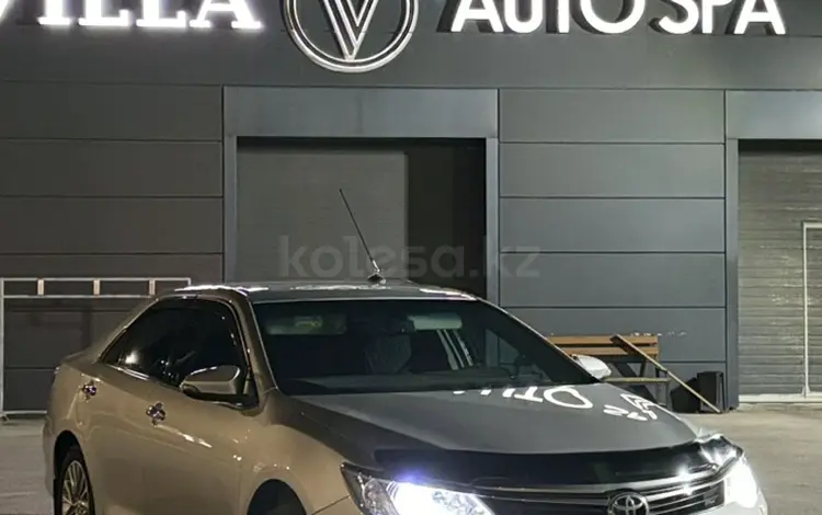 Toyota Camry 2016 годаүшін11 000 000 тг. в Атырау