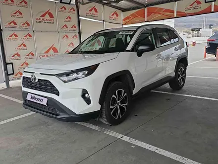 Toyota RAV4 2019 года за 13 200 000 тг. в Алматы – фото 2