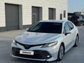 Toyota Camry 2020 года за 12 300 000 тг. в Атырау – фото 2