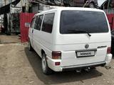 Volkswagen Multivan 1993 года за 2 150 000 тг. в Алматы – фото 2