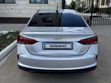 Hyundai Accent 2019 года за 7 300 000 тг. в Караганда – фото 4