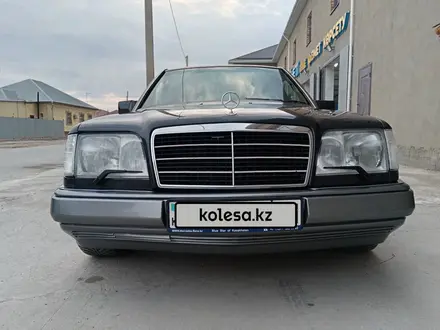 Mercedes-Benz E 220 1994 года за 3 300 000 тг. в Кызылорда – фото 4
