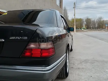 Mercedes-Benz E 220 1994 года за 3 300 000 тг. в Кызылорда – фото 6