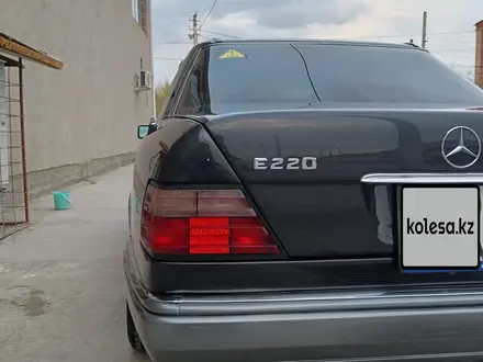 Mercedes-Benz E 220 1994 года за 3 300 000 тг. в Кызылорда – фото 7