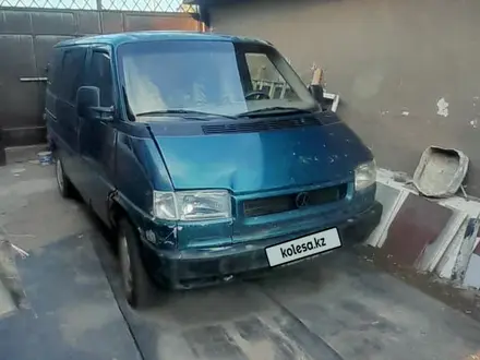 Volkswagen Multivan 1993 года за 1 600 000 тг. в Павлодар