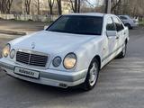 Mercedes-Benz E 230 1996 года за 2 800 000 тг. в Караганда – фото 3