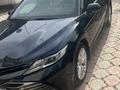 Toyota Camry 2018 года за 13 500 000 тг. в Алматы – фото 4