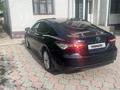 Toyota Camry 2018 года за 13 500 000 тг. в Алматы – фото 2
