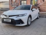 Toyota Camry 2023 годаүшін17 200 000 тг. в Семей