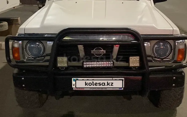 Nissan Patrol 1995 годаfor4 200 000 тг. в Уральск