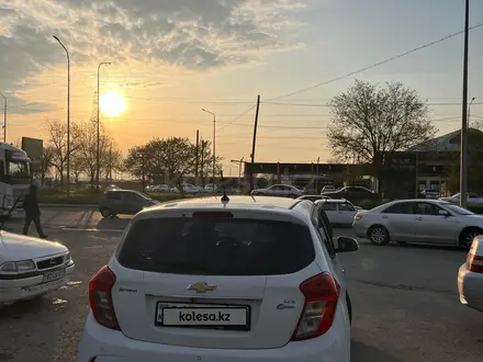 Chevrolet Spark 2019 года за 4 800 000 тг. в Шымкент – фото 2
