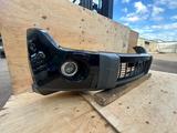 Бампер передний Mitsubishi Pajero 4 V93W оригинал из Японии за 180 000 тг. в Караганда
