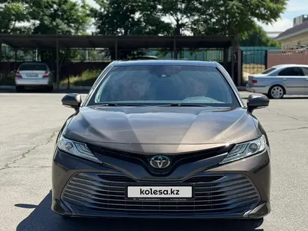 Toyota Camry 2019 года за 14 000 000 тг. в Тараз – фото 3