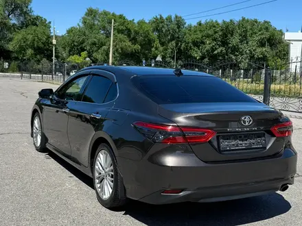 Toyota Camry 2019 года за 14 000 000 тг. в Тараз – фото 4