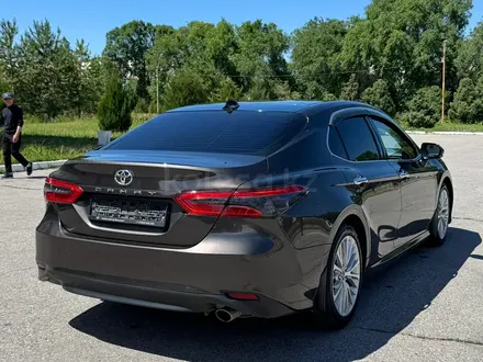 Toyota Camry 2019 года за 14 000 000 тг. в Тараз – фото 7