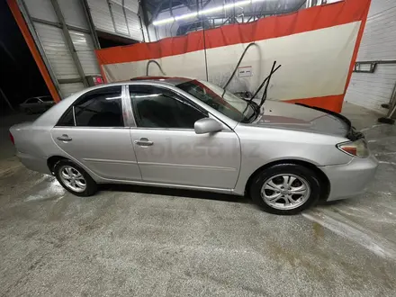 Toyota Camry 2001 года за 4 500 000 тг. в Семей – фото 3