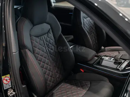 Audi Q7 55 TFSI 2026 года за 62 450 000 тг. в Астана – фото 13